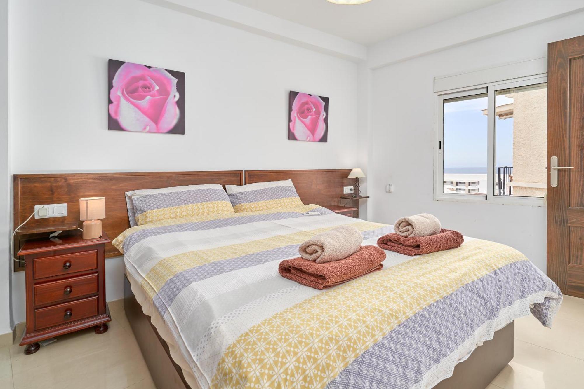 1 Bed Apartment With Sea View เนร์คา ภายนอก รูปภาพ